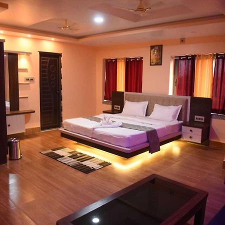 Oyo Hotel Tulusi Inn Bolpur Kültér fotó