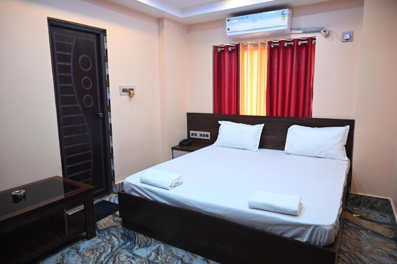 Oyo Hotel Tulusi Inn Bolpur Kültér fotó
