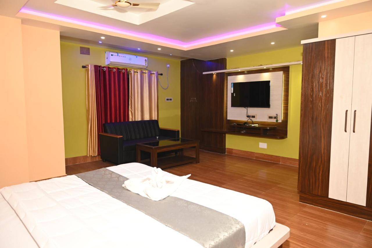 Oyo Hotel Tulusi Inn Bolpur Kültér fotó