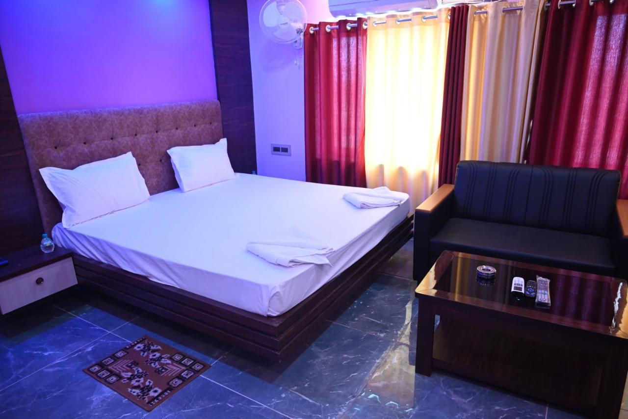 Oyo Hotel Tulusi Inn Bolpur Kültér fotó